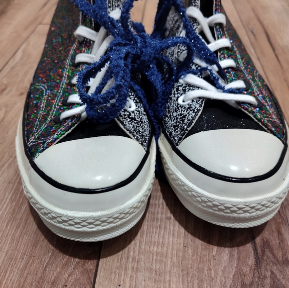 JW Anderson X Chuck Converse Sneakers - Picture 5 of 16